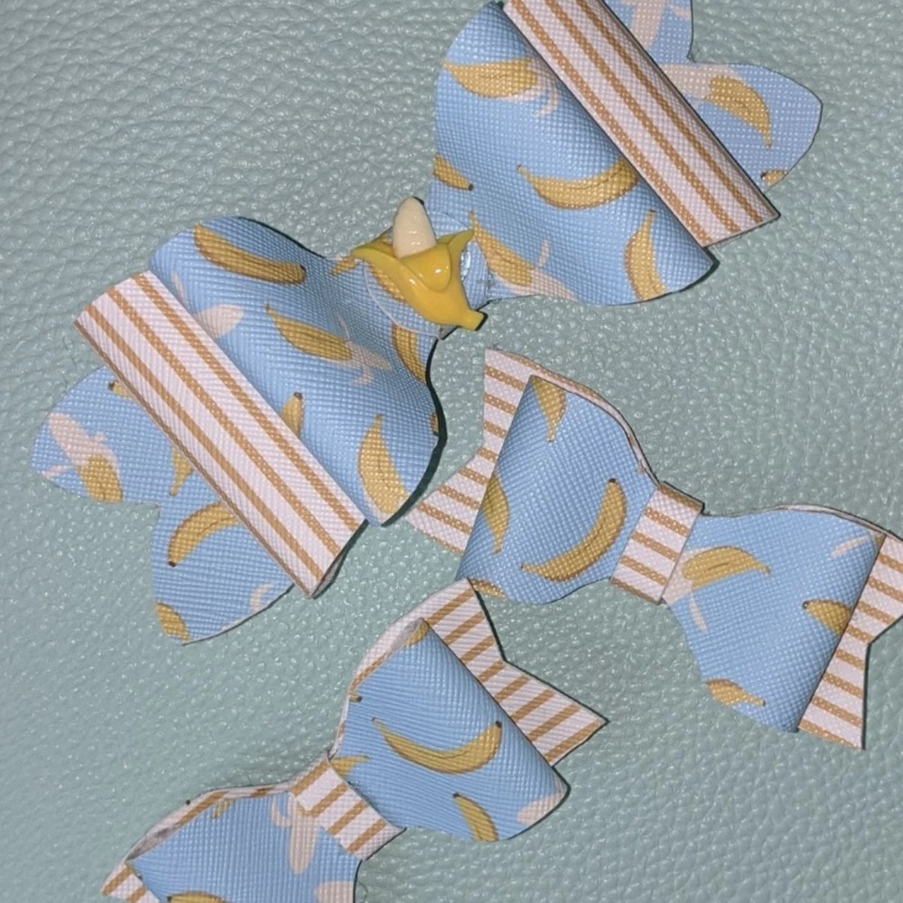 Hair bows